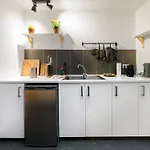 Fewocation - - Near Train Station Appartement *