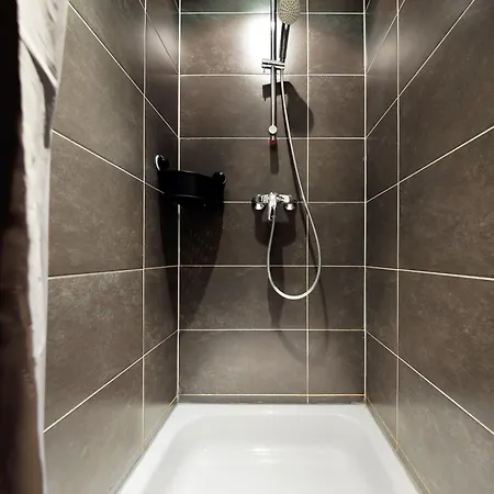 아파트 Fewocation - - Near Train Station *