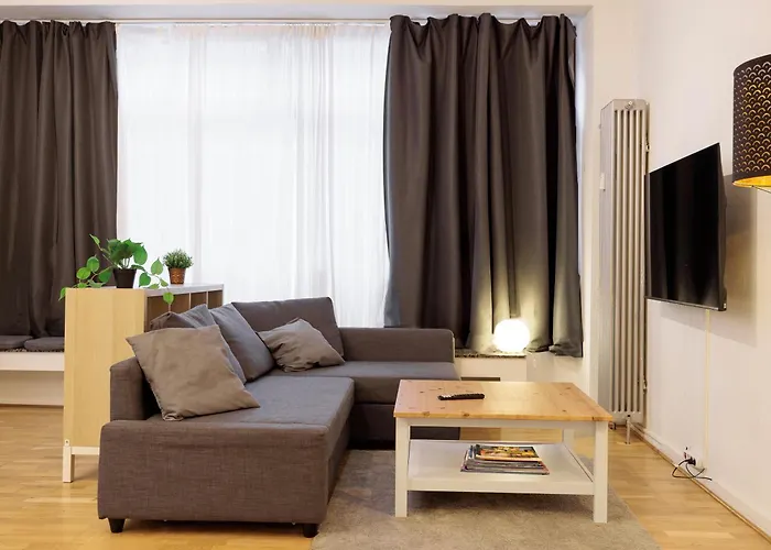 Fewocation - - Near Train Station *